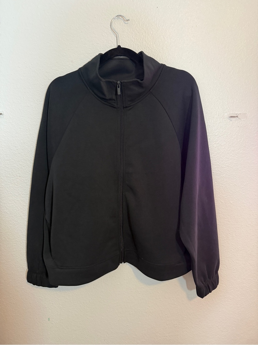 All In Motion Women’s XXL Airy Sleek Full Zip Jacket Black NWT - Picture 10 of 14